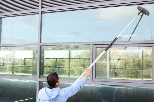 Commercial Window Cleaner